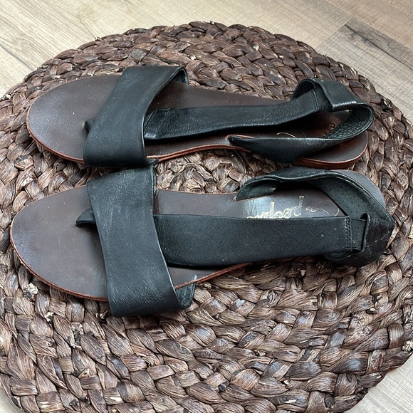 Free People Under Wraps Black Sandal - Picture 4 of 5
